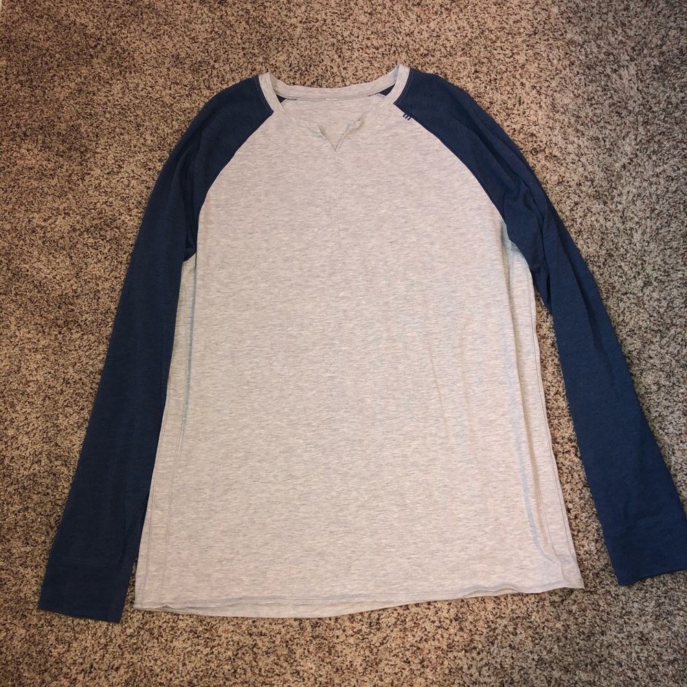 Lululemon men’s long sleeve shirt